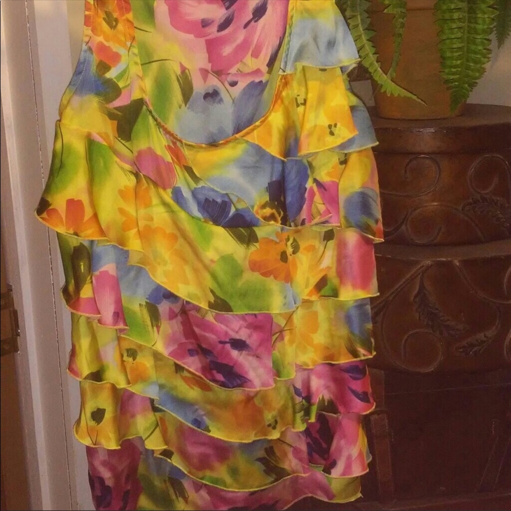 Beautiful Spense ruffle top